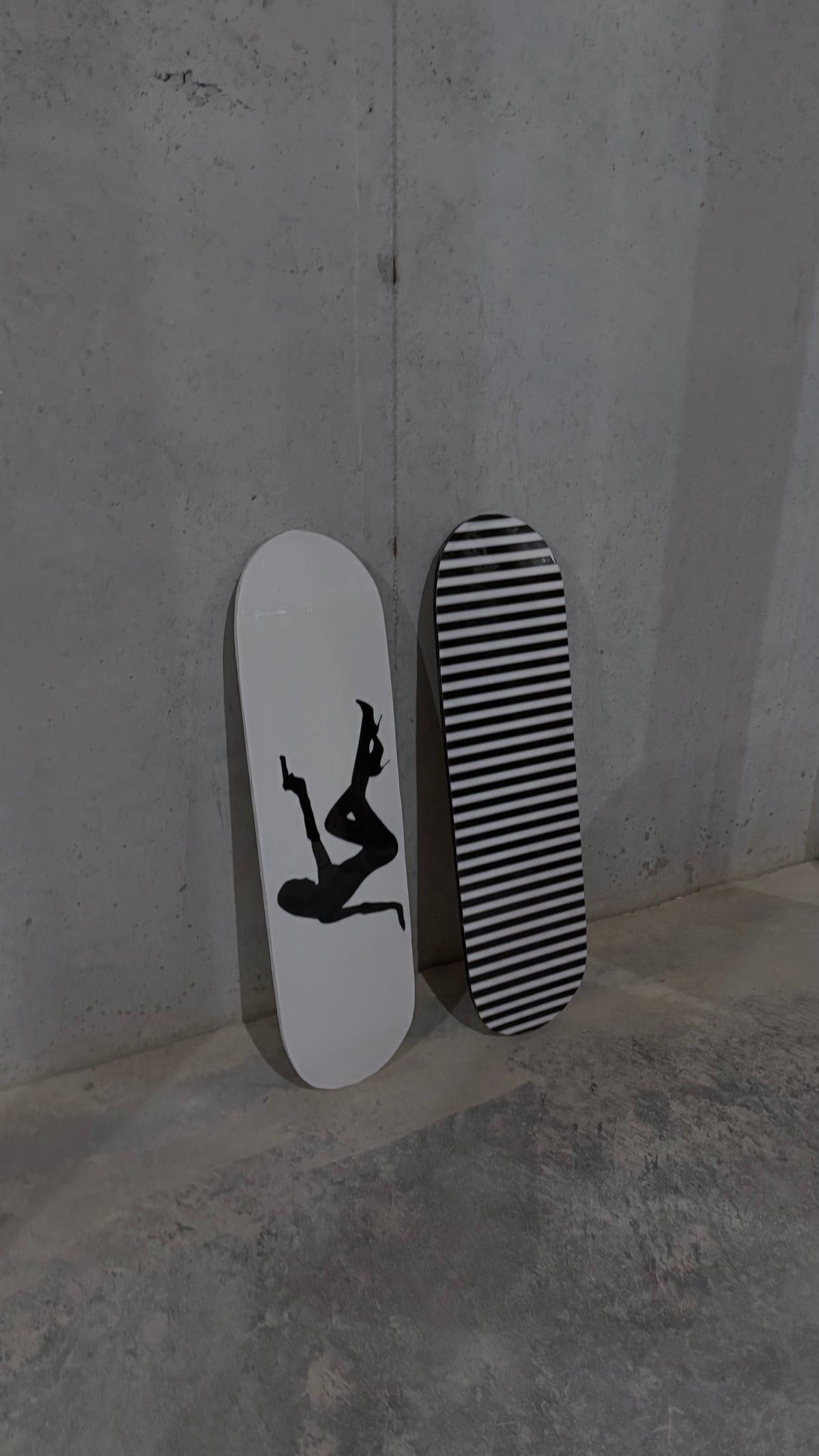silhouette & stripes skateboard deck set